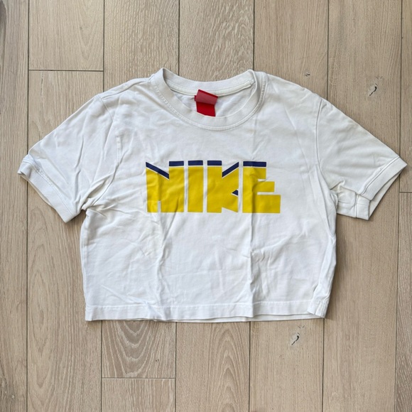 Nike Y2K Cropped Logo T Shirt Women’s Size Small - Picture 1 of 10